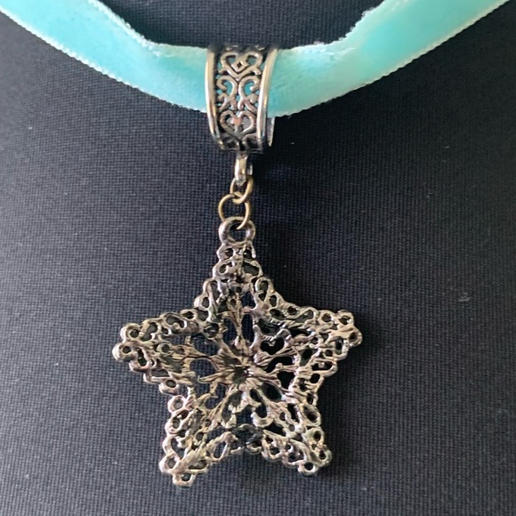 Necklace Star choker - Picture 4 of 9